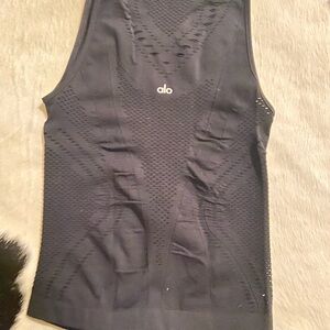 Alo Yoga laser cut top